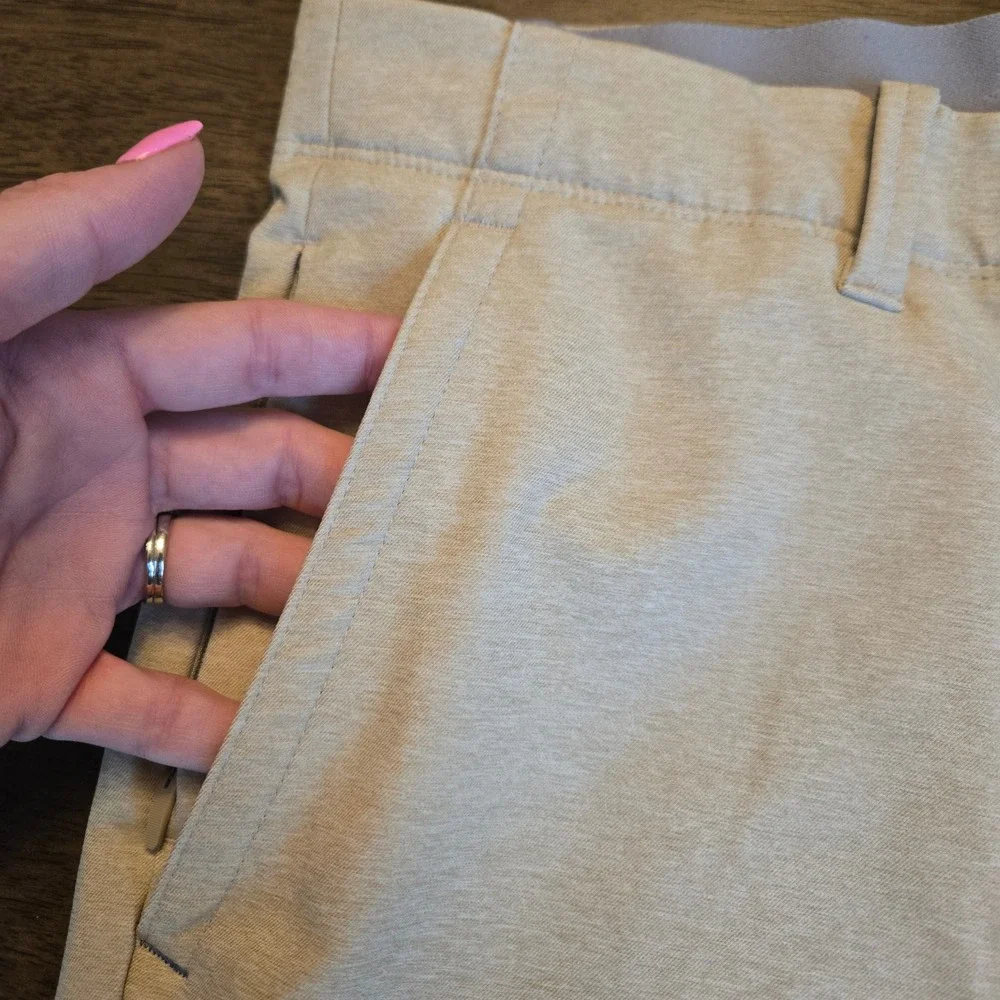 Tommy Bahama Boracay Performance Shorts Mens 38 Khaki Tan Stretch Golf 8.5in - Picture 5 of 9